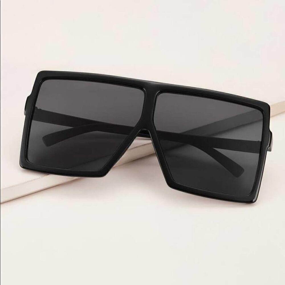 Oversized  Statement Sunglasses New​​ - Picture 9 of 12